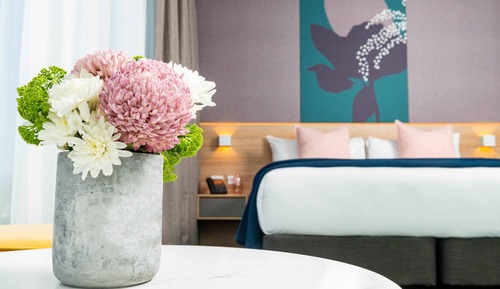 Premium Room, 1 King Bed (Adelaide Hills View)