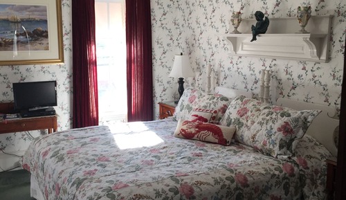 Standard Room, 1 King Bed