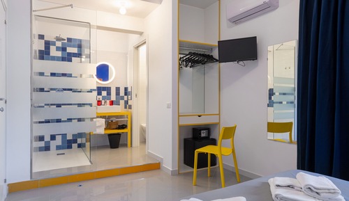 Room, Balcony, Mountain View (Room 01)