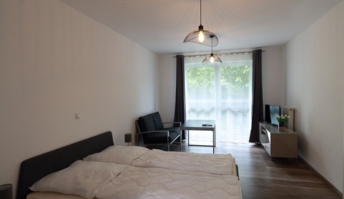 Studio (2 inkl. Endreinigung EUR 69)