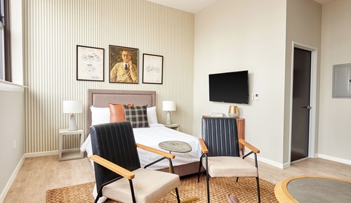 Deluxe Studio, 1 Queen Bed, City View (Self Check-in with Virtual Front Desk)