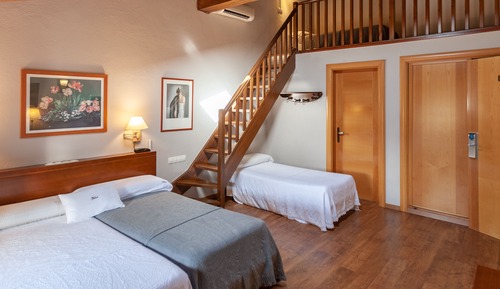 Family Quadruple Room, Balcony, Mountain View