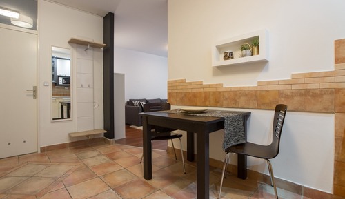 Basic Apartment