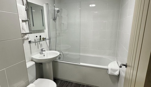 Superior Room, 1 King Bed, Non Smoking