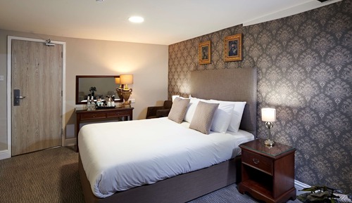 Deluxe Room, 1 King Bed, Non Smoking