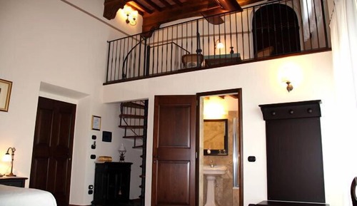 Suite, Balcony