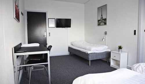Basic Triple Room, Shared Bathroom