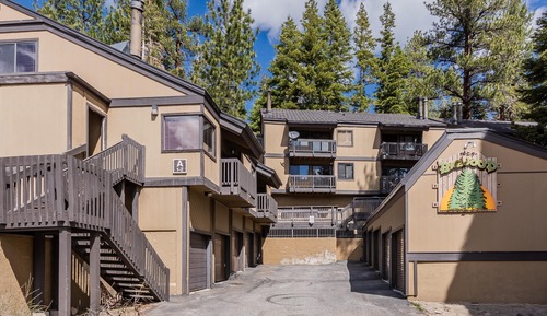 Luxury Condo, 2 Bedrooms (Bigwood #90 Bldg. W)