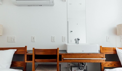 Basic Twin Room, Shared Bathroom