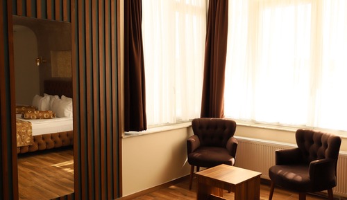 Presidential Room