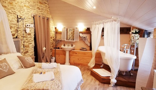 Romantic Double Room