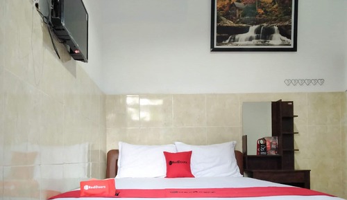 Premium Room (RedDoorz)