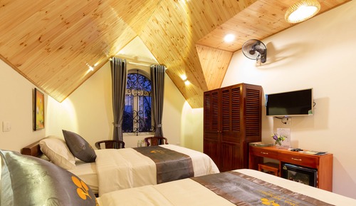 Superior Twin Room