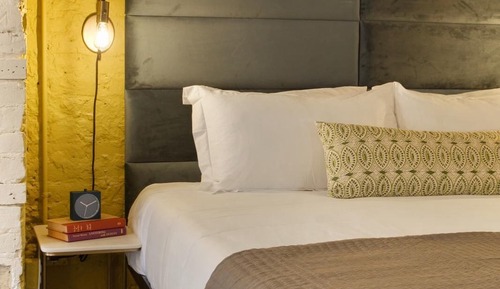 King Room 102