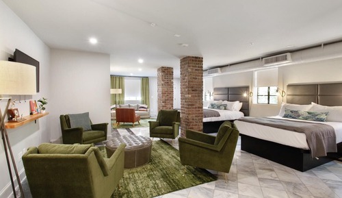 Quadruple Room 101