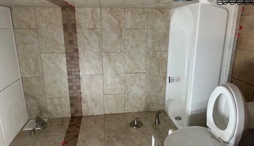 Condo, Multiple Beds (Whiffletree C2)