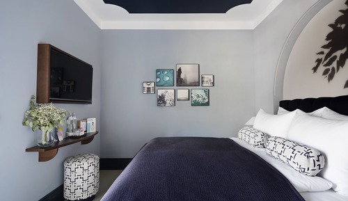 Medium Room