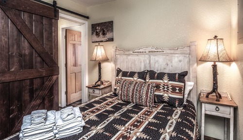 Condo, Multiple Beds, River View (#Riverfront 3 - Pet Friendly)