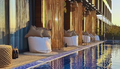Pool-Side Room