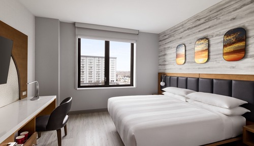 Standard Room, 1 King Bed