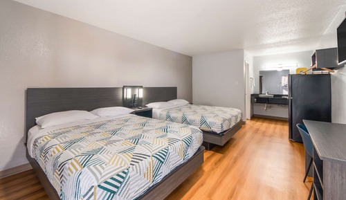 Standard Room, 2 Queen Beds, Non Smoking, Kitchenette