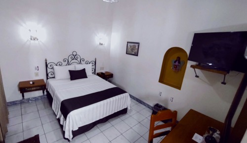 Economy Room