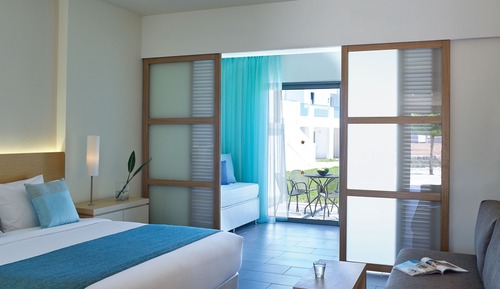 Family Room, Garden View