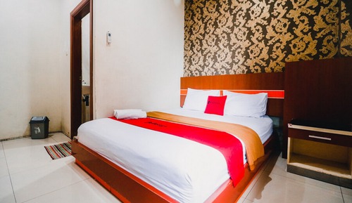 Double Room (Reddoorz)
