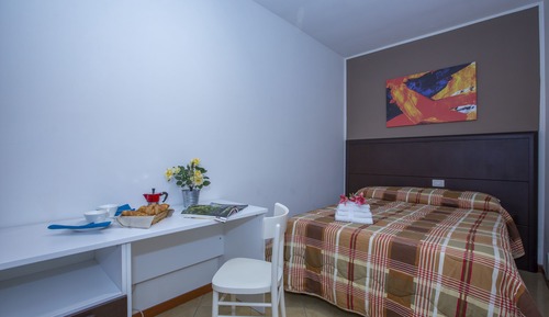 Family Apartment, 2 Bedrooms (Fontana Del Lago Apt. 5)