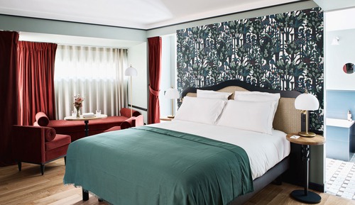 Room (La Grande Hibiscus)