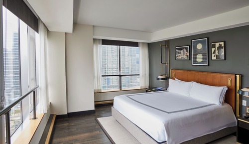 Room, 1 King Bed, Corner