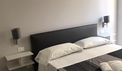 Standard Double Room, Courtyard View (Rhègion)