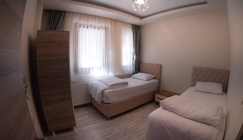 Apartment, 2 Bedrooms, Garden View