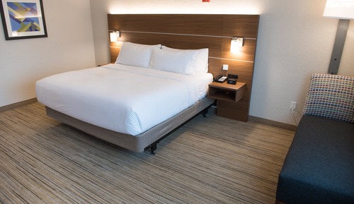 Standard Room, 1 King Bed, Accessible (Communication)