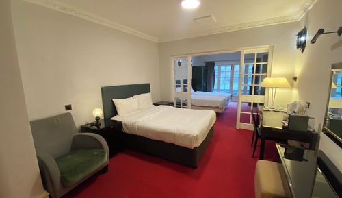 Classic Quadruple Room