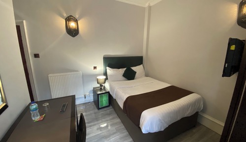 Classic Double Room
