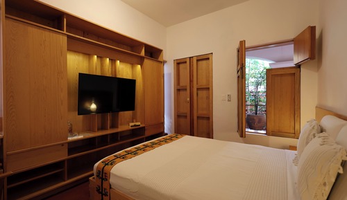 Economy Room