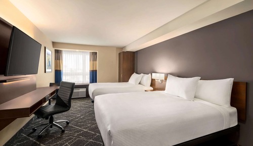 Deluxe Suite, 2 Queen Beds, Non Smoking