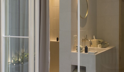 Studio Suite, Balcony