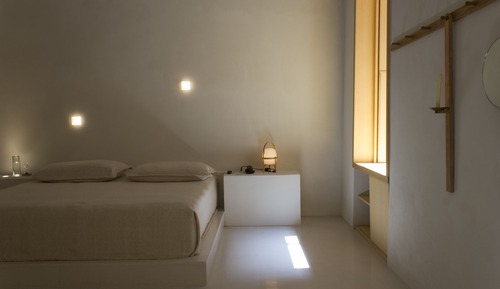 Room, Patio