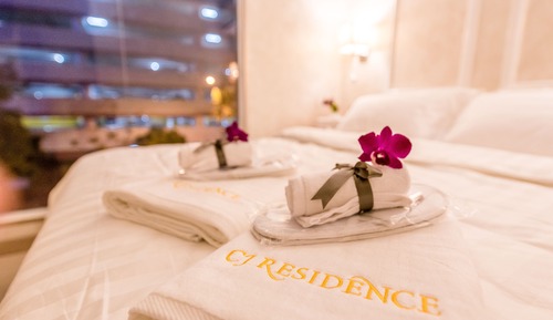 Deluxe Double Room (CJ 1)