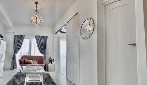 Apartment (601)