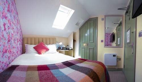 Economy Double Room, Ensuite