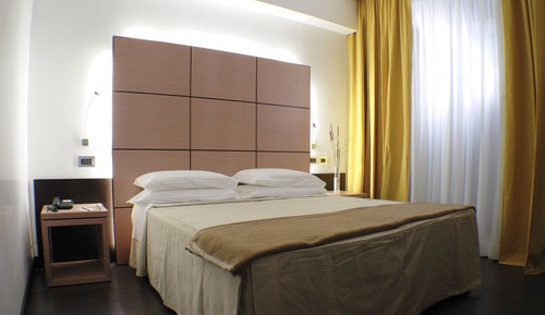 Economy Room