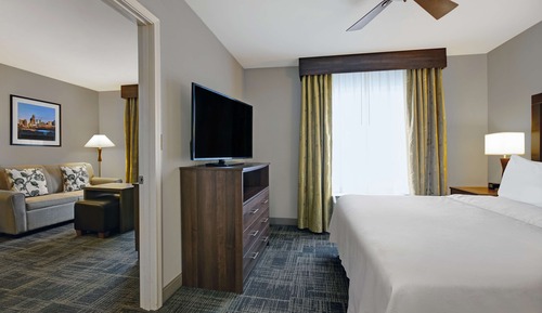 Deluxe Suite, 1 King Bed