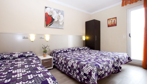 Triple Room