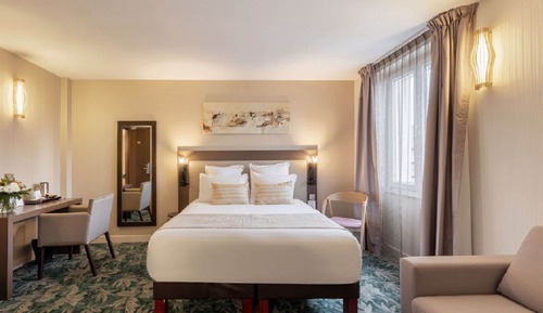 Family Room, 1 Queen Bed, Non Smoking