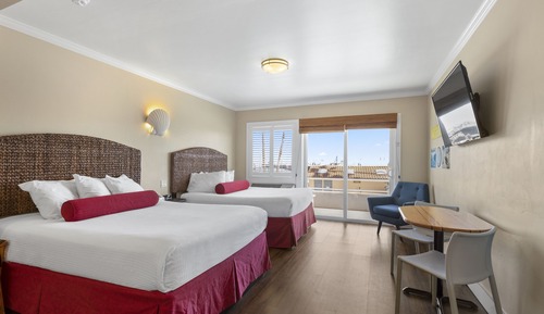 2 Queen Beds, Ocean View with Balcony