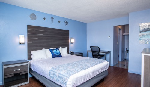 Standard Room, 1 King Bed