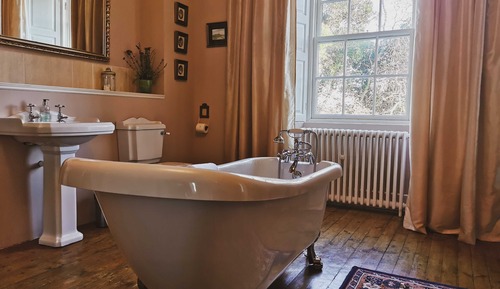 Luxury Suite, Fireplace (Durn Four Poster Room)